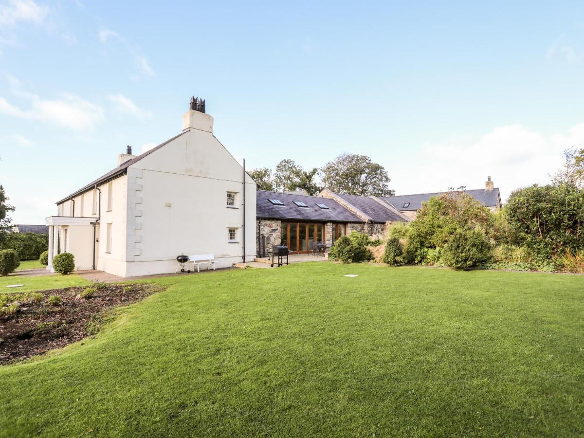 Villa Clynnog House Dwyran Exterior foto